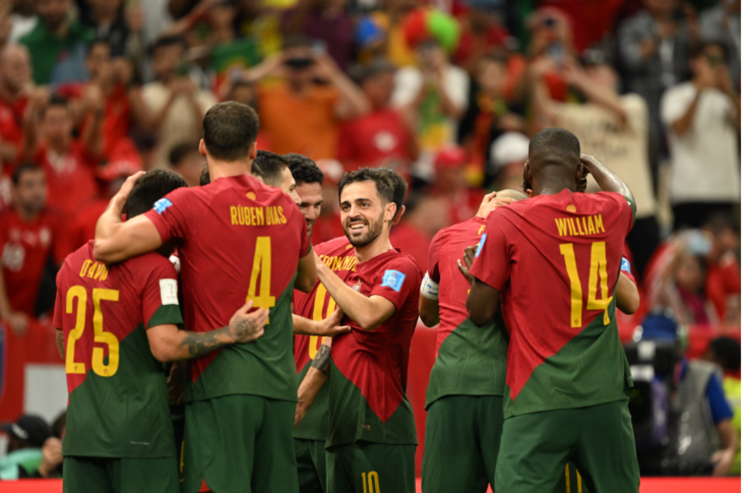 佩雷兹：维斯塔潘非常记仇 他习惯将事情埋在心底 找机会彻底爆发