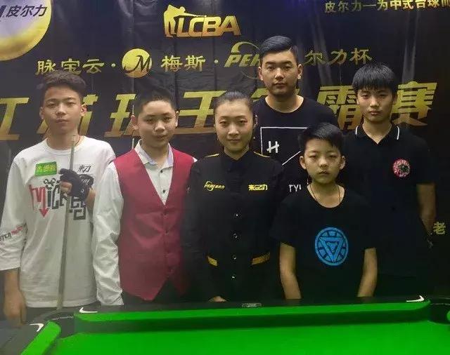 確角色與 確角色與